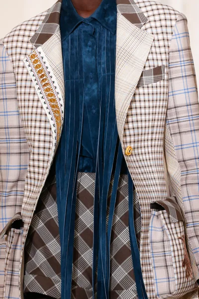 Look 3